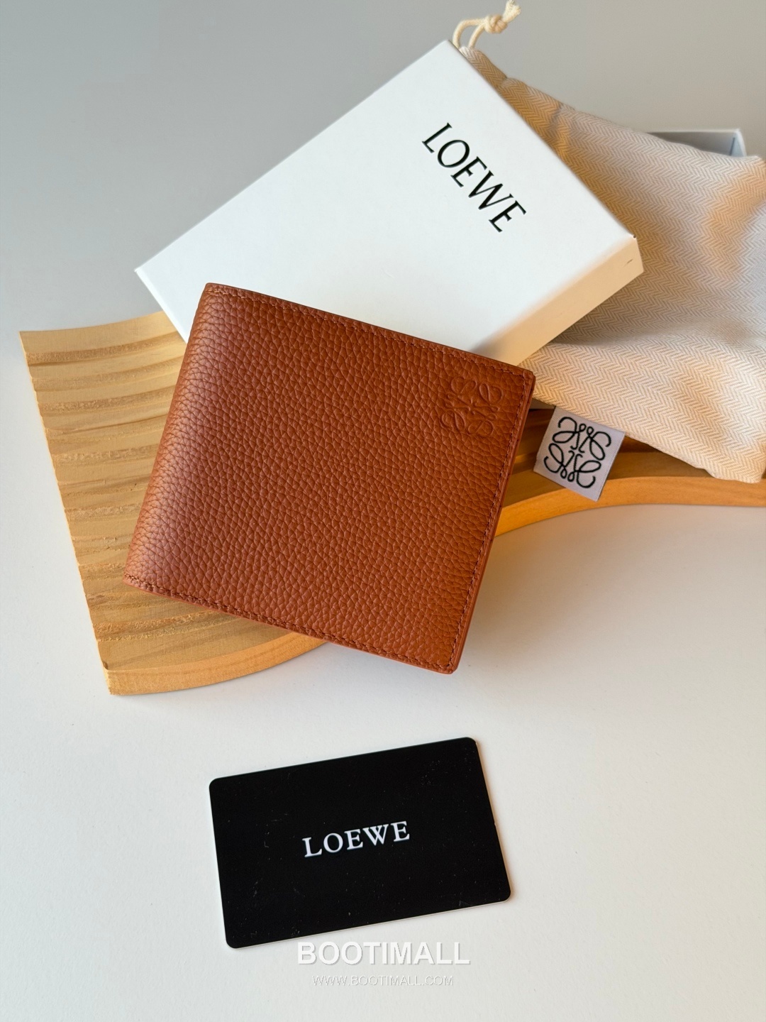 Loewe Puzzle Pebbled Calfskin Bi-Fold Wallet 로에베 퍼즐 페블드 카프스킨 반지갑 L1147 11cm 1