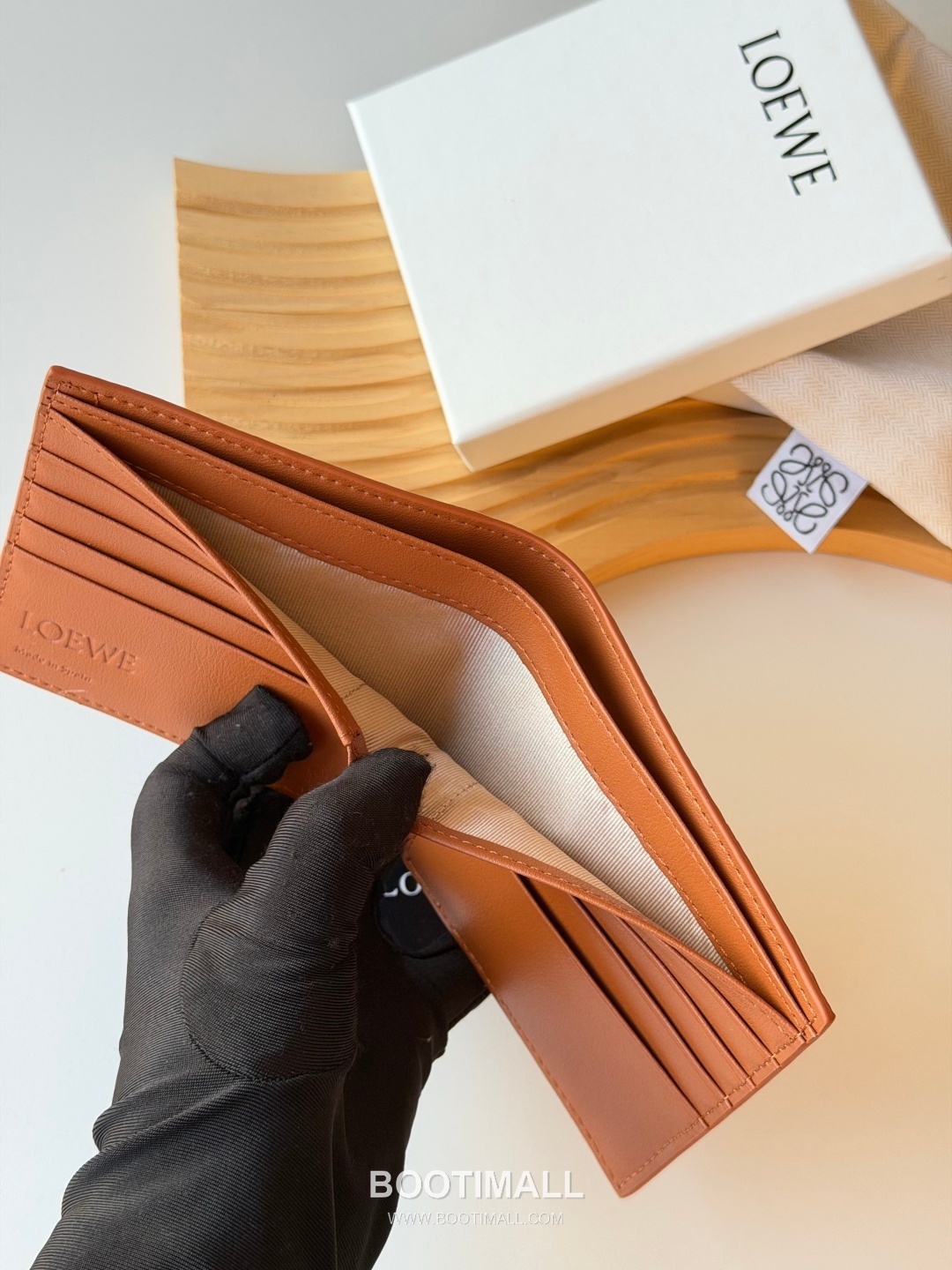 Loewe Puzzle Pebbled Calfskin Bi-Fold Wallet 로에베 퍼즐 페블드 카프스킨 반지갑 L1147 11cm 9