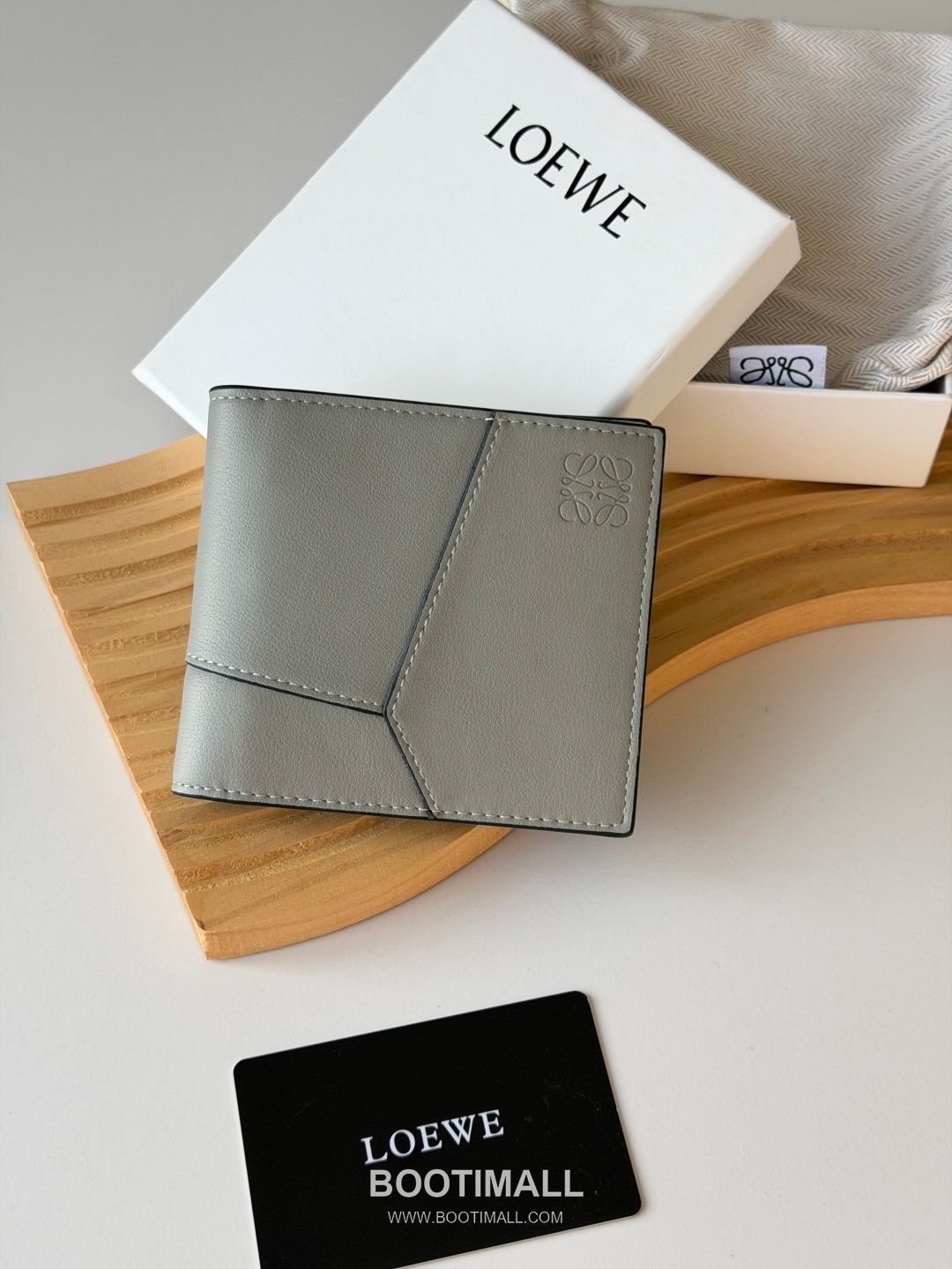 Loewe Puzzle Smooth Calfskin Bi-Fold Wallet 로에베 퍼즐 스무스 카프스킨 반지갑 L1131 11cm 1