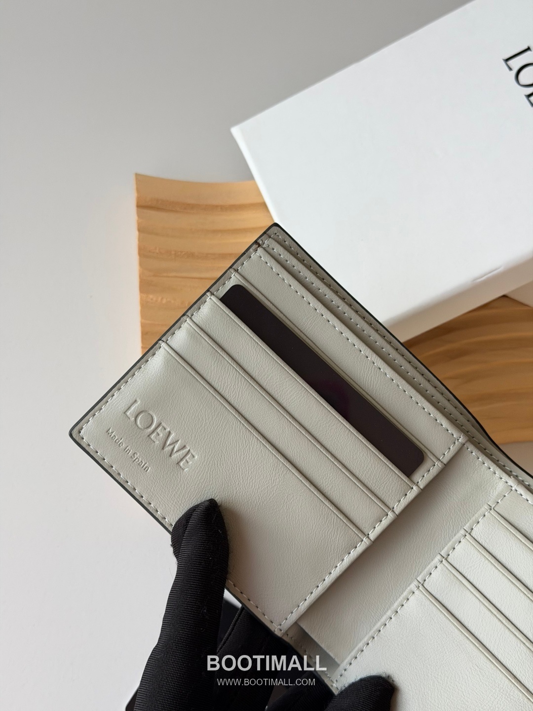 Loewe Puzzle Smooth Calfskin Bi-Fold Wallet 로에베 퍼즐 스무스 카프스킨 반지갑 L1131 11cm 7