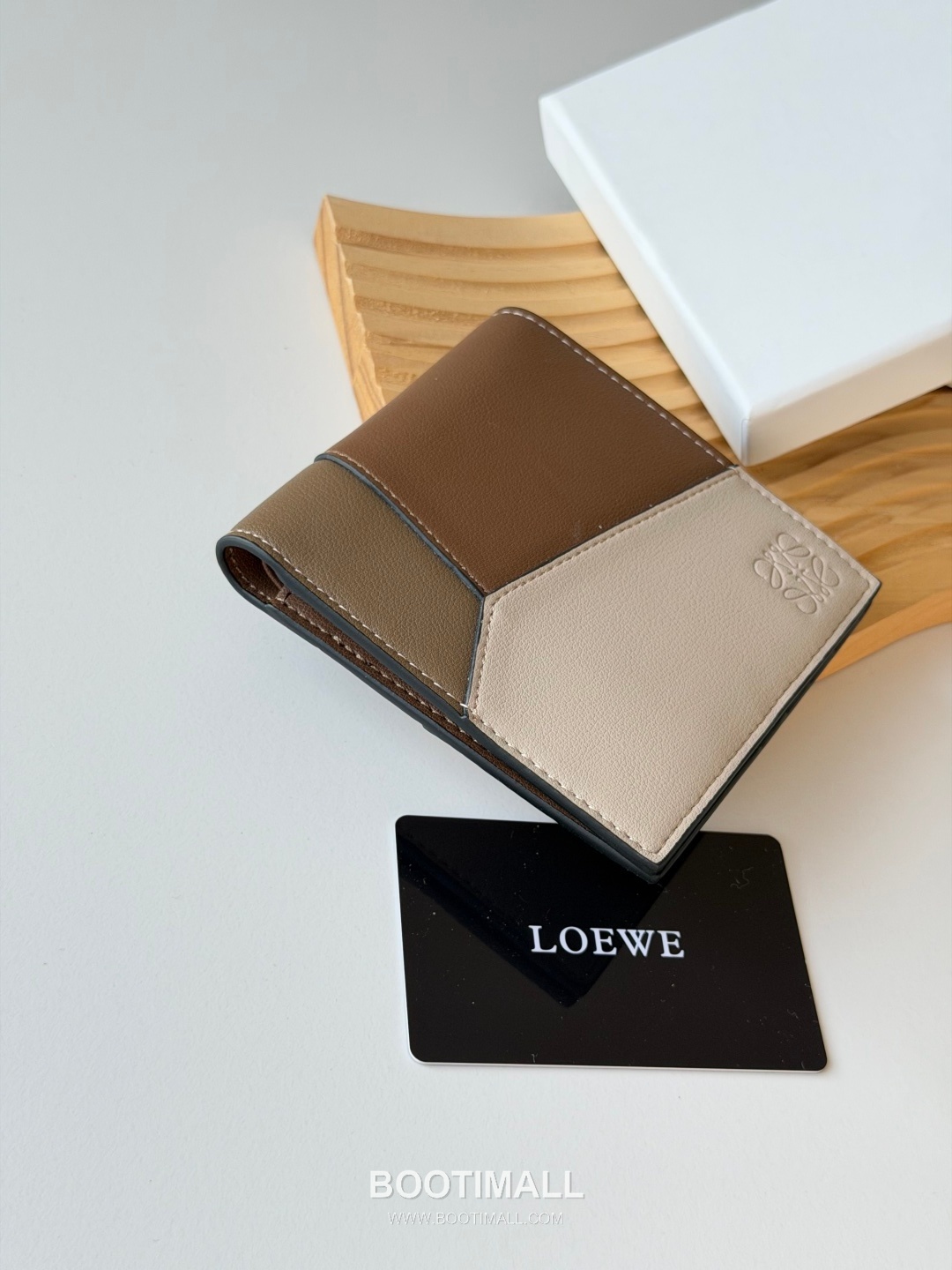 Loewe Puzzle Smooth Calfskin Bi-Fold Wallet 로에베 퍼즐 스무스 카프스킨 반지갑 L1131 11cm 4