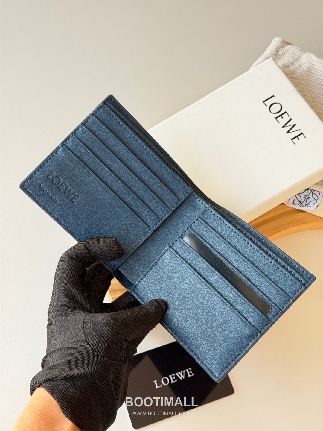 Loewe Puzzle Embossed Smooth Calfskin Bi-Fold Wallet 로에베 퍼즐 엠보싱 스무스 카프스킨 반지갑 L1139 11cm 6