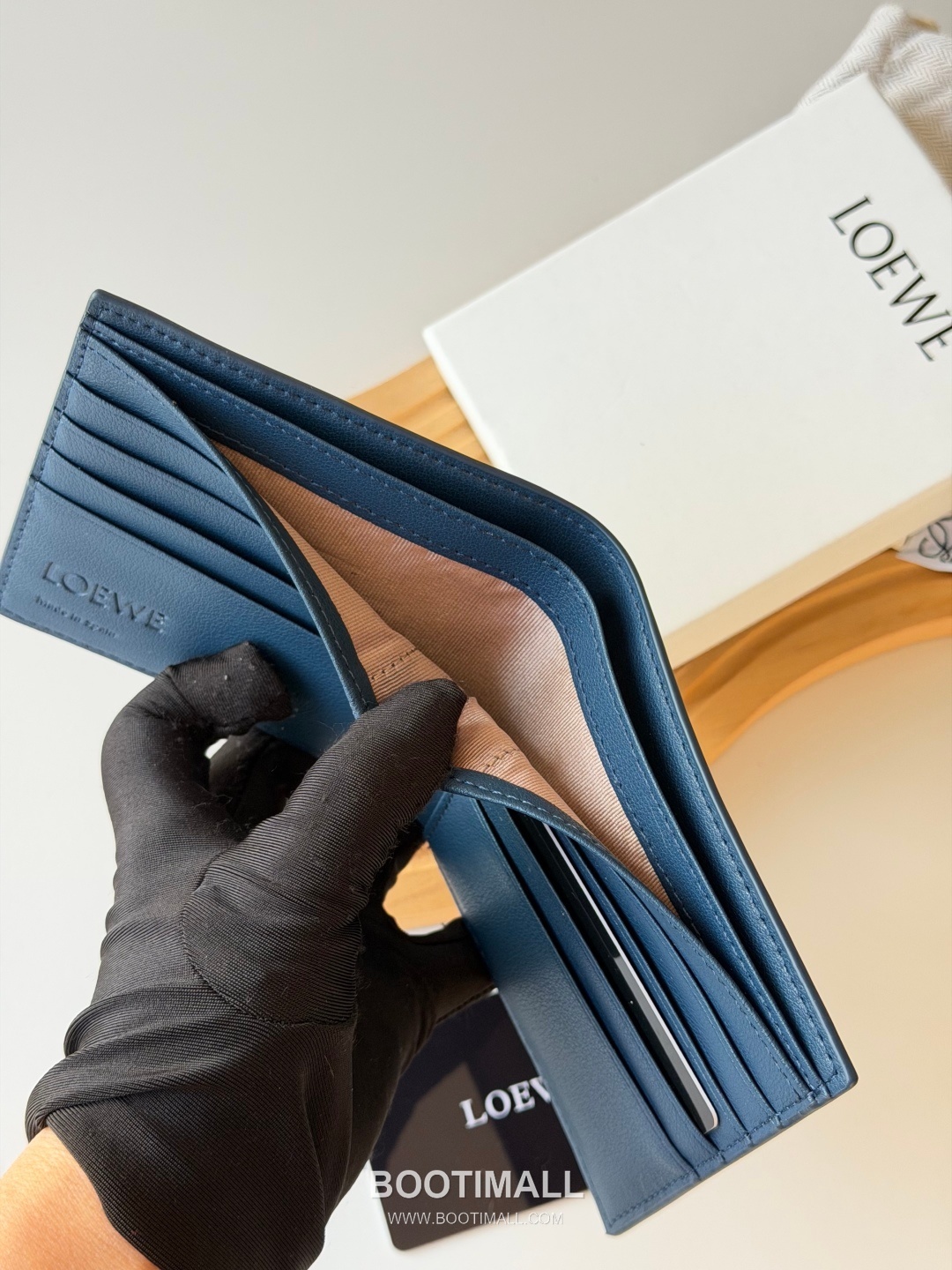 Loewe Puzzle Embossed Smooth Calfskin Bi-Fold Wallet 로에베 퍼즐 엠보싱 스무스 카프스킨 반지갑 L1139 11cm 9