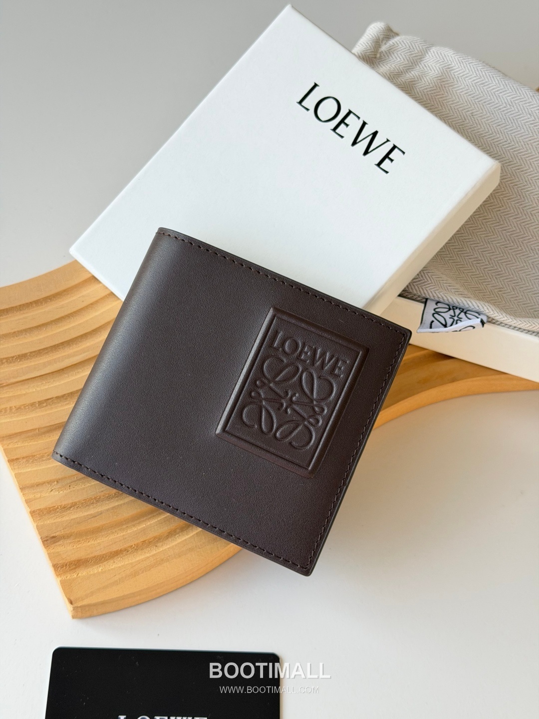 Loewe Puzzle Embossed Smooth Calfskin Bi-Fold Wallet 로에베 퍼즐 엠보싱 스무스 카프스킨 반지갑 L1139 11cm 2