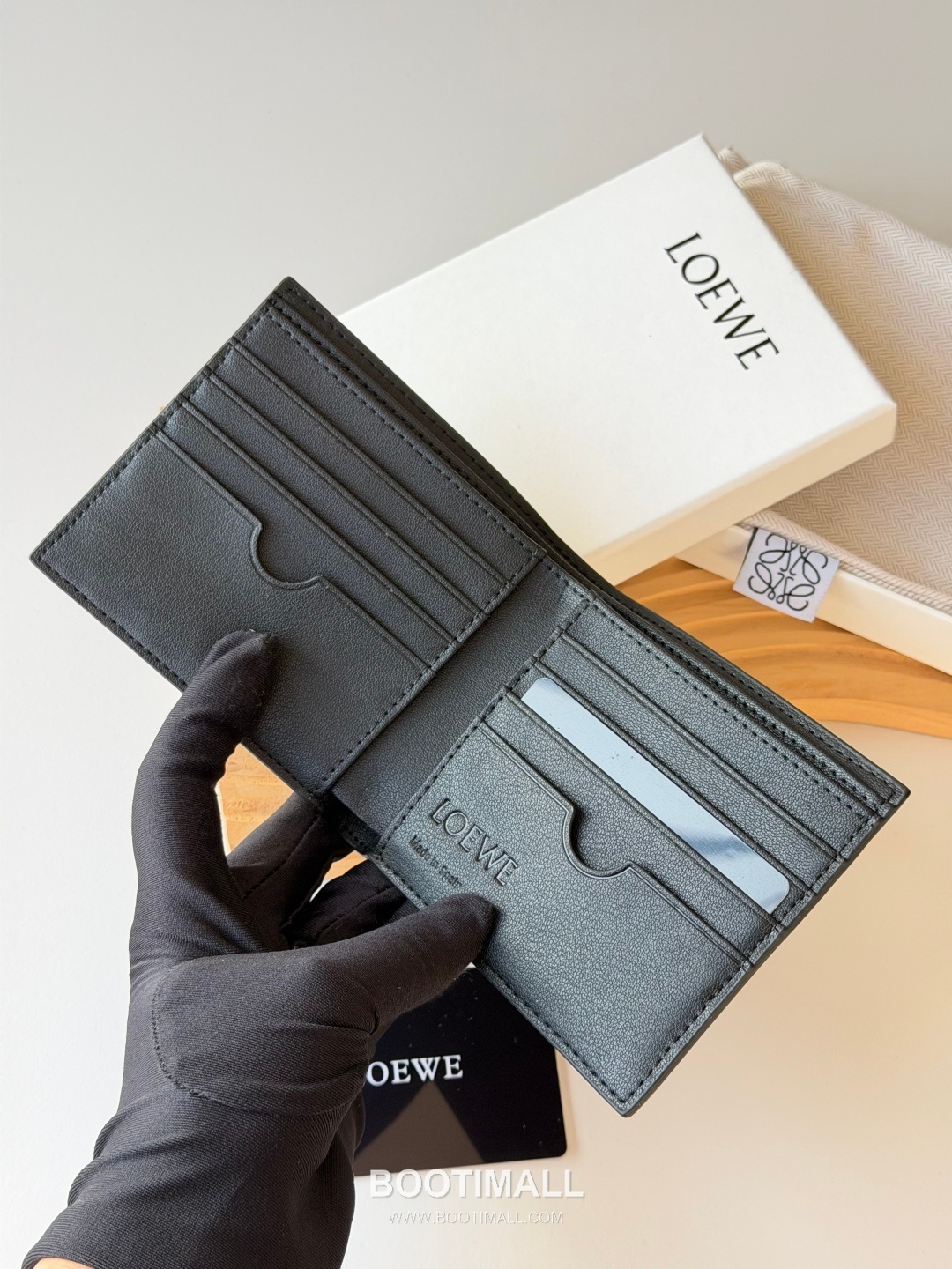 Loewe Puzzle Embossed Calfskin Bi-Fold Wallet 로에베 퍼즐 엠보싱 카프스킨 반지갑 L1140 11cm 6