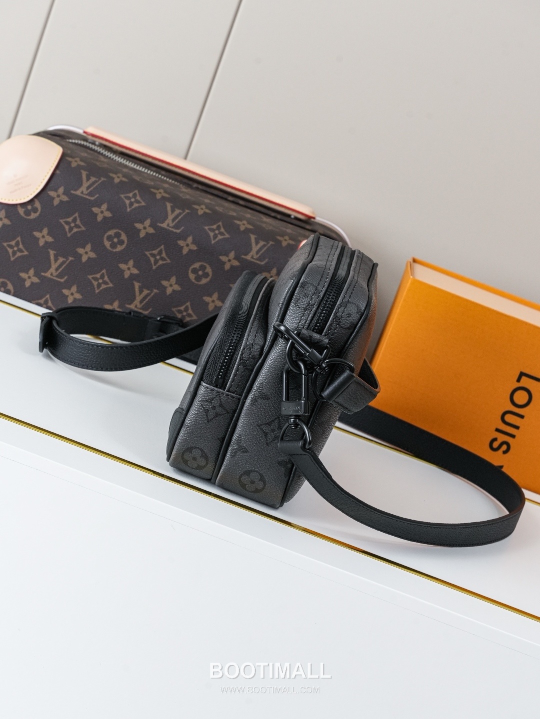 Louis Vuitton Nil Monogram Midnight Crossbody Bag 루이비통 닐 모노그램 미드나잇 크로스백 M26783 25cm 2