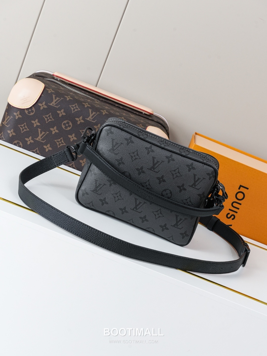 Louis Vuitton Nil Monogram Midnight Crossbody Bag 루이비통 닐 모노그램 미드나잇 크로스백 M26783 25cm 3