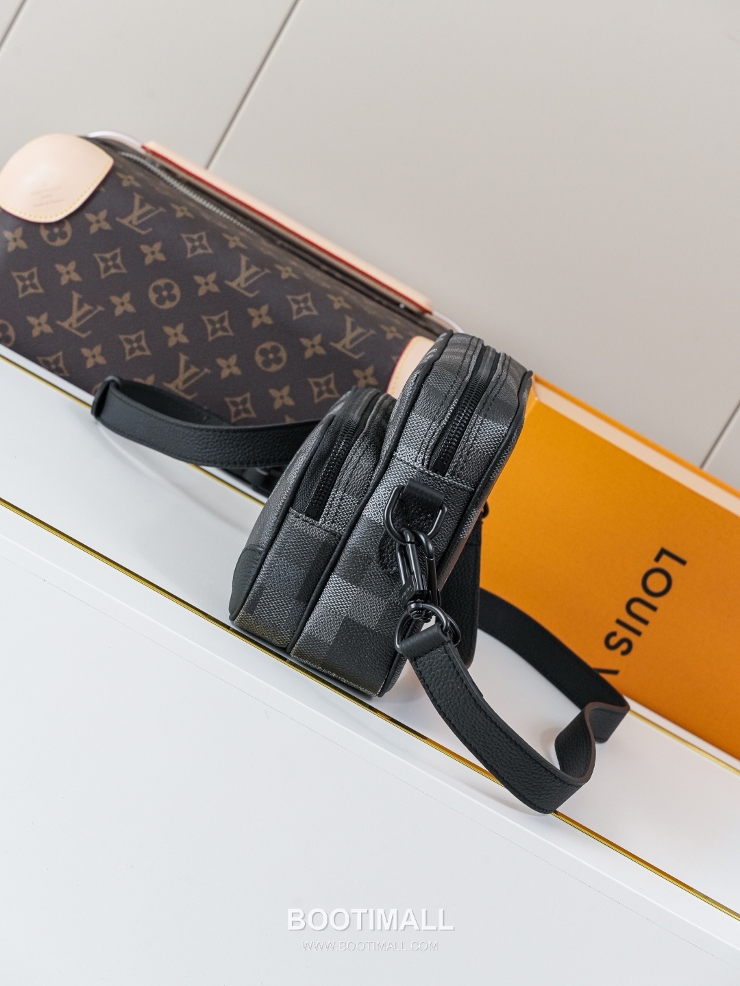Louis Vuitton Nil Damoflage Black Messenger Bag 루이비통 닐 다모플라쥬 블랙 메신저백 M14988 25cm 2