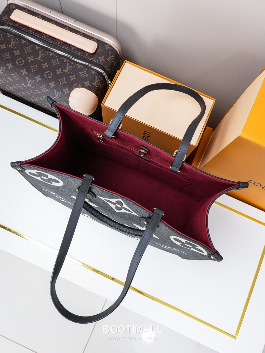Louis Vuitton OnTheGo Monogram Empreinte Tote Bag 루이비통 온더고 모노그램 앙프렝뜨 토트백 M45945 41cm 7