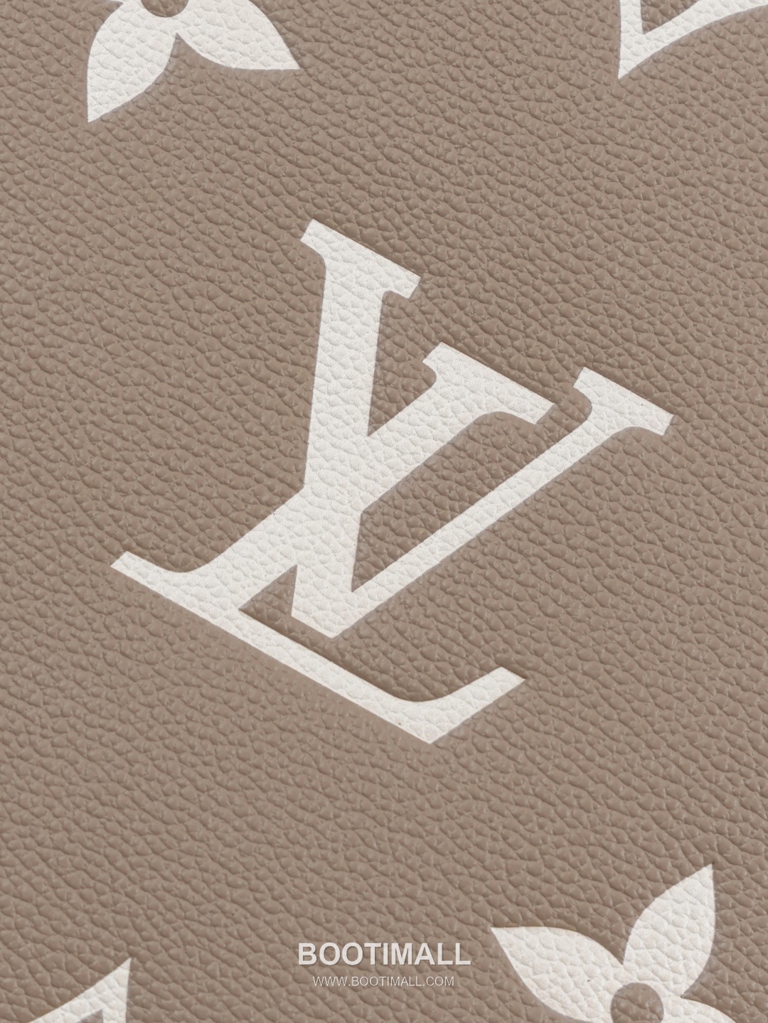 Louis Vuitton OnTheGo MM Monogram Empreinte Tote Bag 루이비통 온더고 MM 모노그램 앙프렝뜨 토트백 M45494 35cm 6