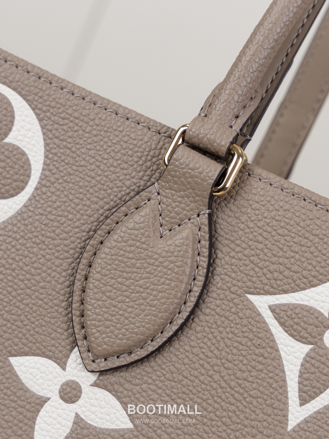 Louis Vuitton OnTheGo MM Monogram Empreinte Tote Bag 루이비통 온더고 MM 모노그램 앙프렝뜨 토트백 M45494 35cm 7