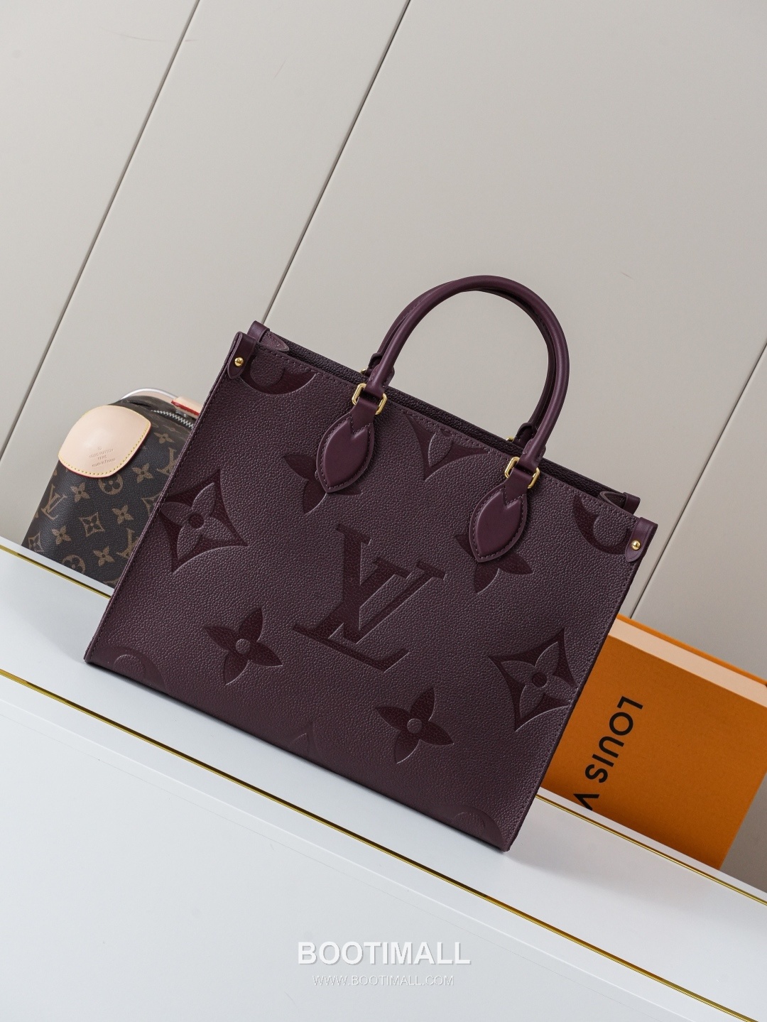 Louis Vuitton OnTheGo MM Monogram Empreinte Tote Bag 루이비통 온더고 MM 모노그램 앙프렝뜨 토트백 M12967 35cm 1