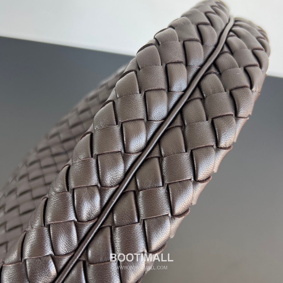 Bottega Veneta Veneta Intrecciato Nappa Hobo Shoulder Bag 보테가베네타 베네타 인트레치아토 나파 호보 숄더백 44cm 6