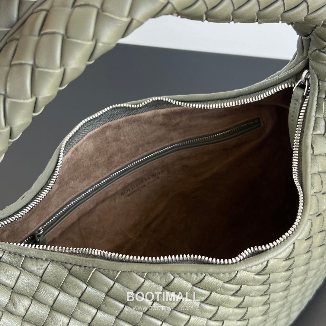 Bottega Veneta Veneta Intrecciato Nappa Hobo Shoulder Bag 보테가베네타 베네타 인트레치아토 나파 호보 숄더백 44cm 7