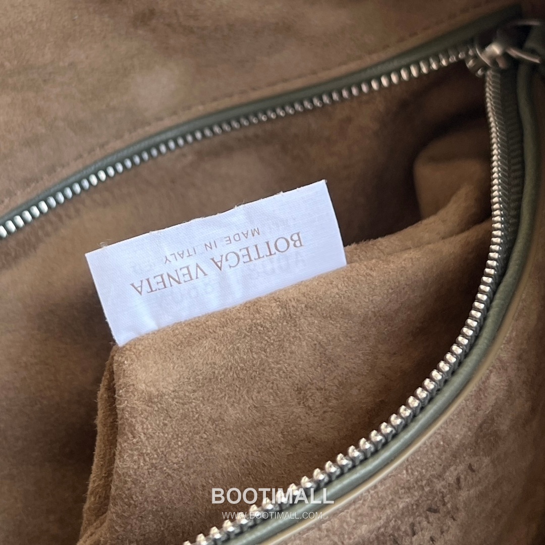 Bottega Veneta Veneta Intrecciato Nappa Hobo Shoulder Bag 보테가베네타 베네타 인트레치아토 나파 호보 숄더백 44cm 9