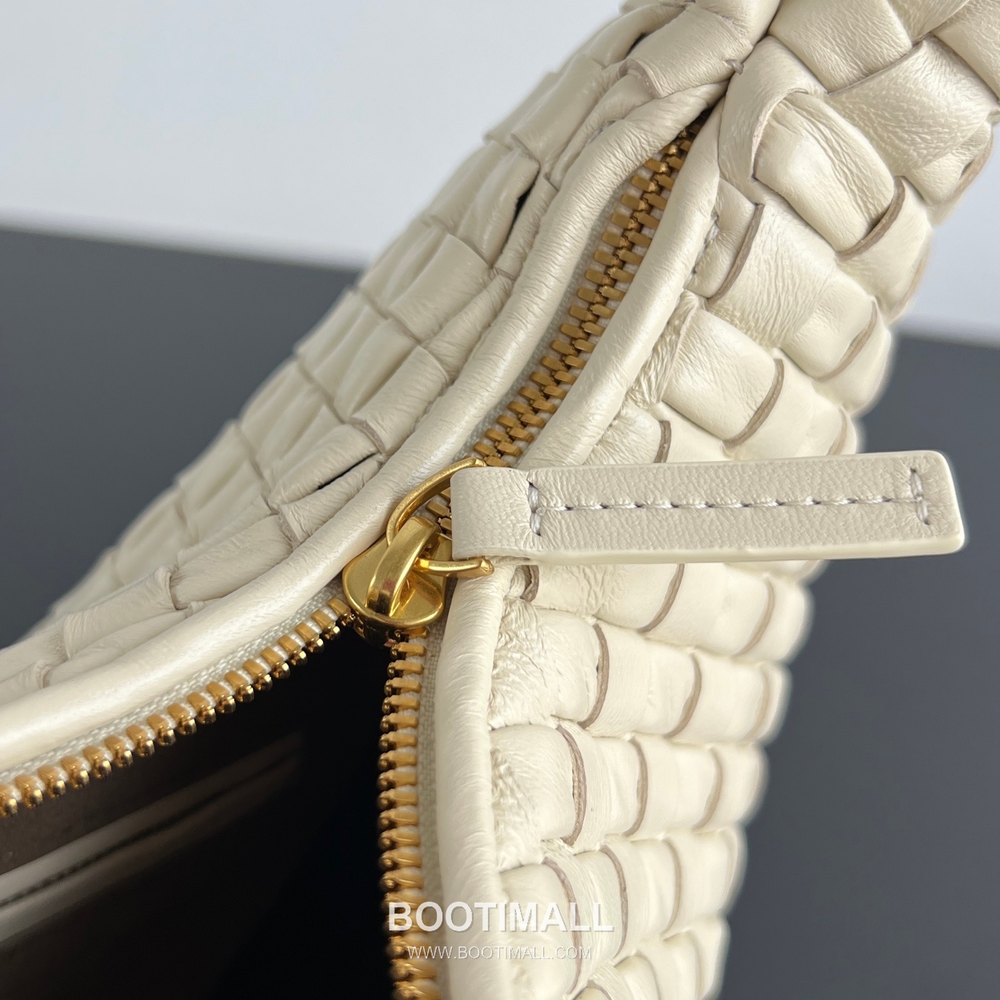 Bottega Veneta Veneta Intrecciato Nappa Hobo Shoulder Bag 보테가베네타 베네타 인트레치아토 나파 호보 숄더백 44cm 6