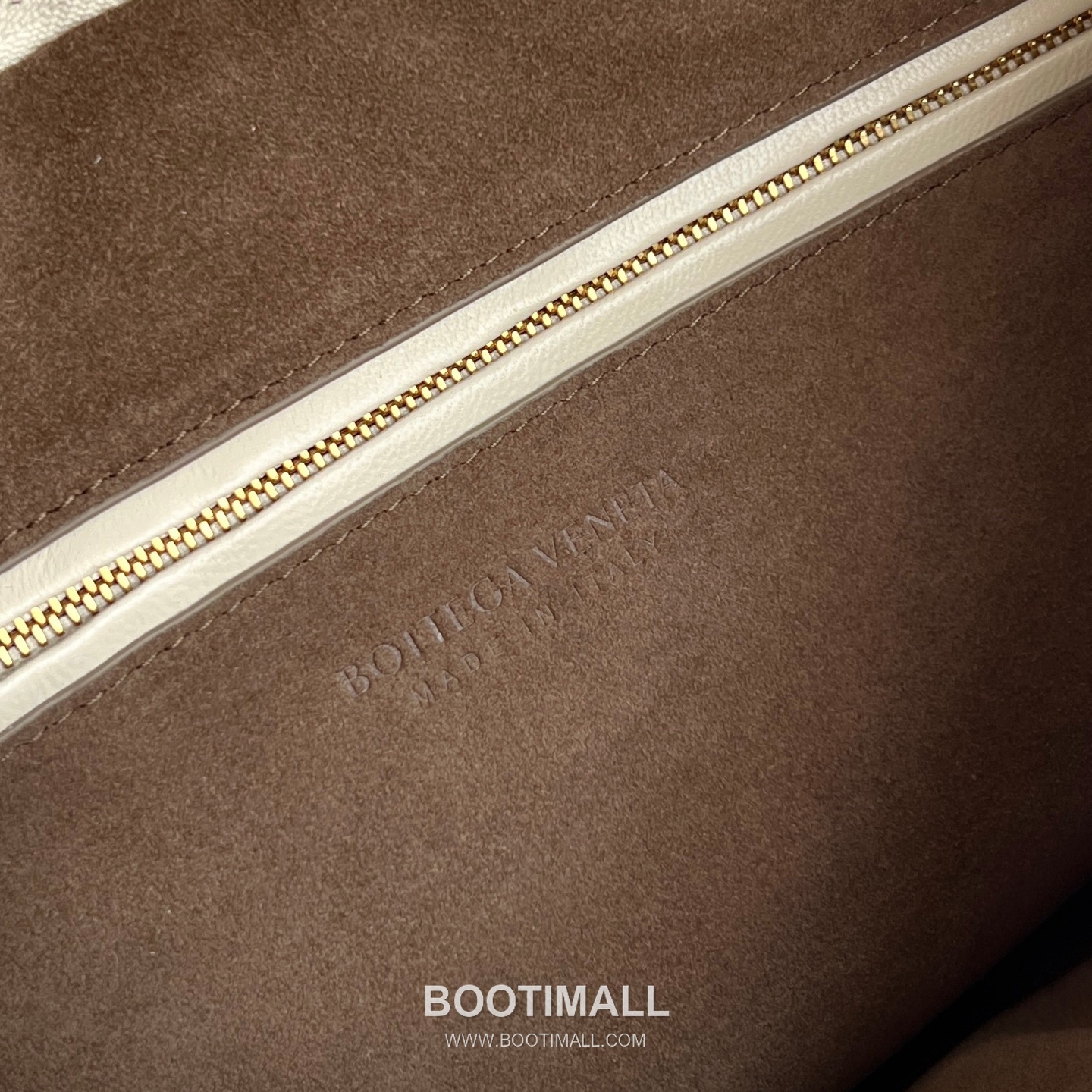 Bottega Veneta Veneta Intrecciato Nappa Hobo Shoulder Bag 보테가베네타 베네타 인트레치아토 나파 호보 숄더백 44cm 8