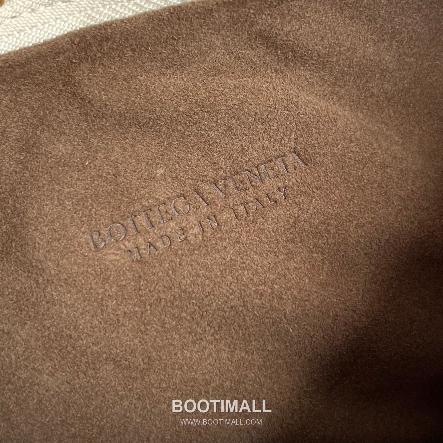 Bottega Veneta Veneta Intrecciato Nappa Hobo Shoulder Bag 보테가베네타 베네타 인트레치아토 나파 호보 숄더백 35cm 8