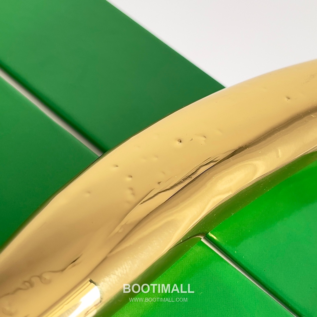 Bottega Veneta Sardine Intrecciato Nappa Leather Top Handle Bag 보테가베네타 사르딘 인트레치아토 나파 탑핸들백 36cm 4