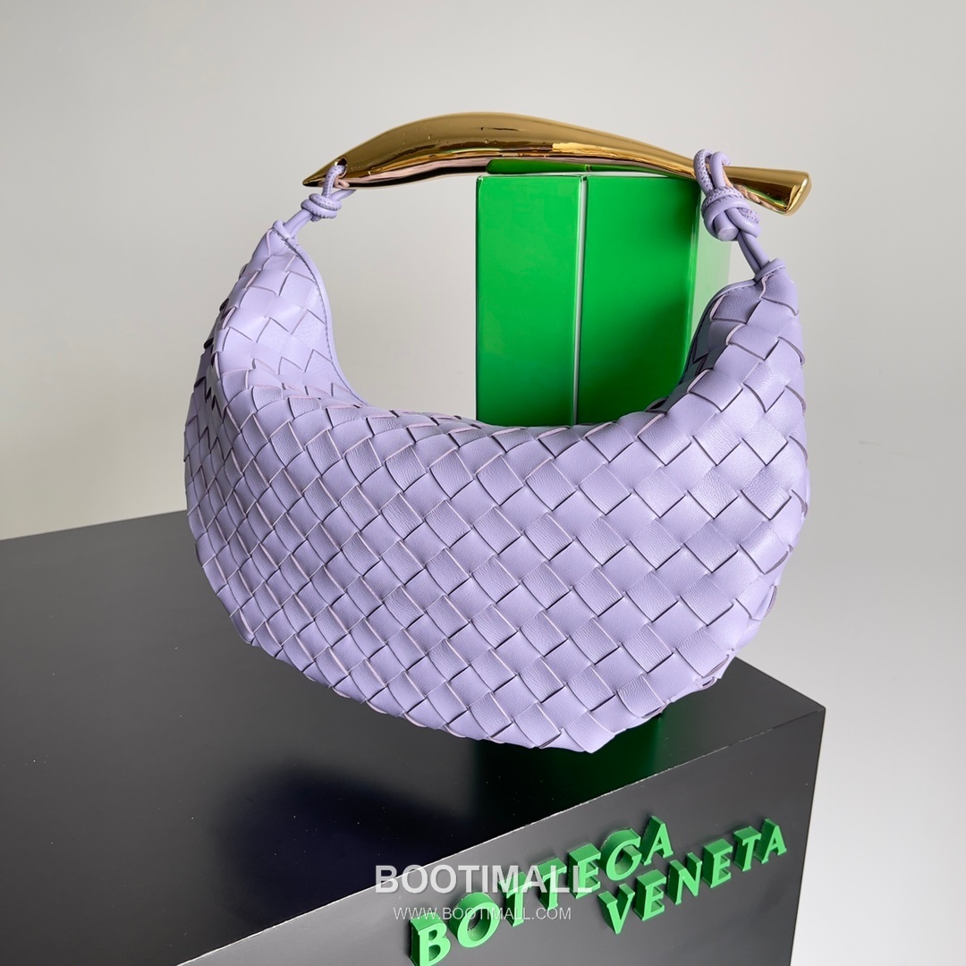 Bottega Veneta Sardine Intrecciato Nappa Leather Top Handle Bag 보테가베네타 사르딘 인트레치아토 나파 탑핸들백 36cm 3