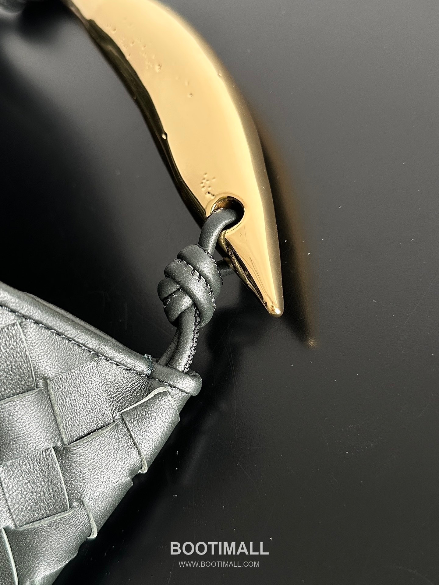 Bottega Veneta Sardine Intrecciato Nappa Leather Top Handle Bag 보테가베네타 사르딘 인트레치아토 나파 탑핸들백 36cm 5