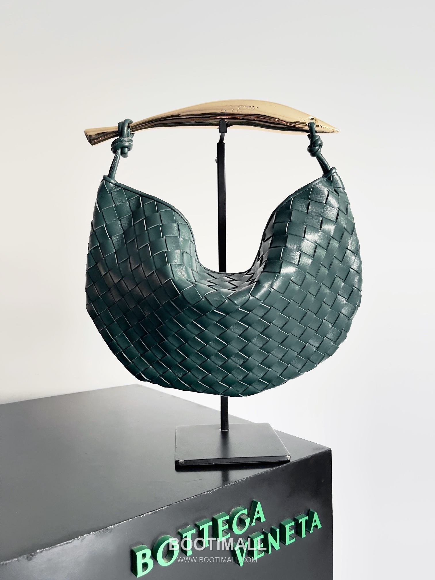 Bottega Veneta Sardine Intrecciato Nappa Leather Top Handle Bag 보테가베네타 사르딘 인트레치아토 나파 탑핸들백 36cm 1