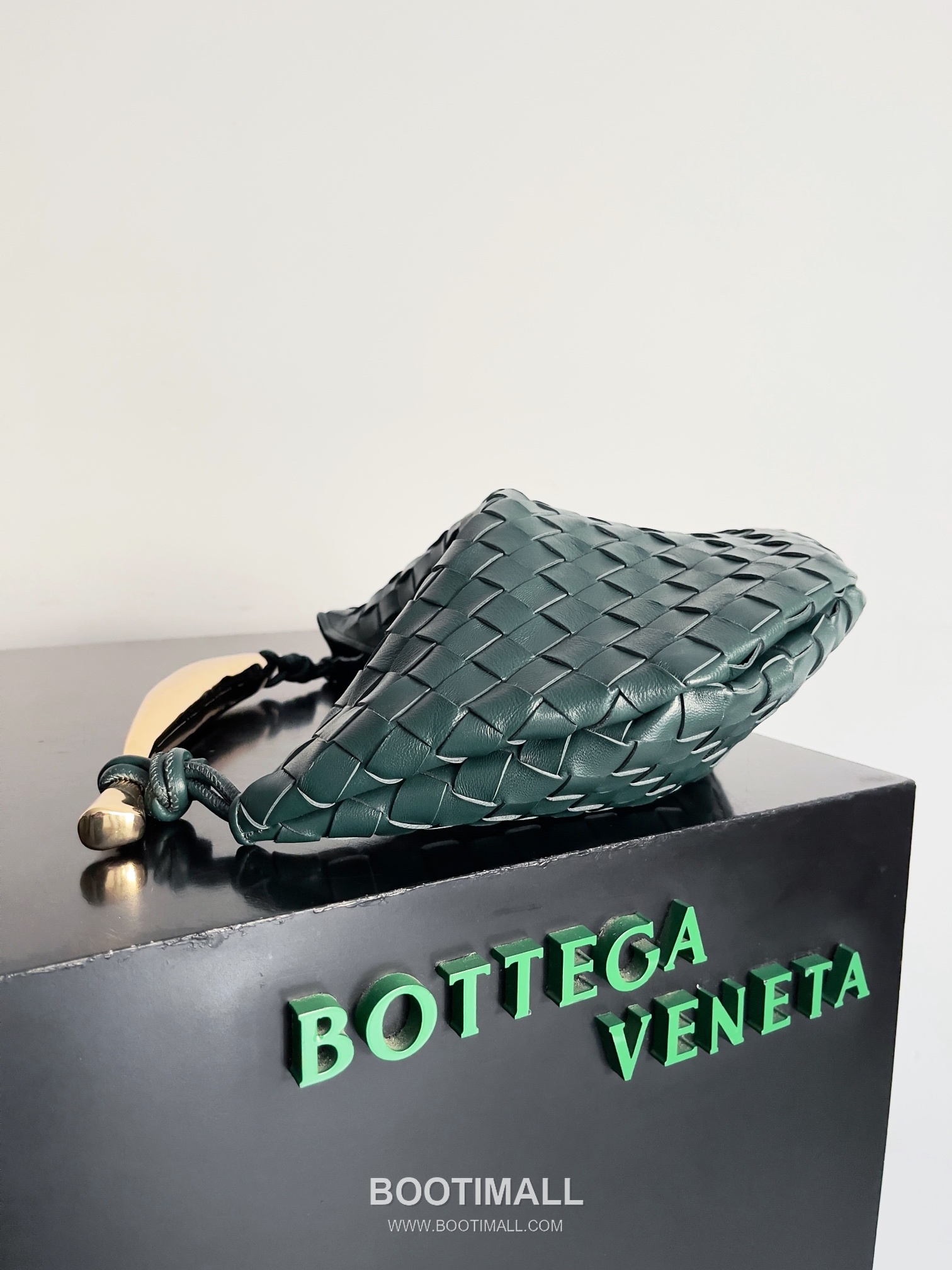 Bottega Veneta Sardine Intrecciato Nappa Leather Top Handle Bag 보테가베네타 사르딘 인트레치아토 나파 탑핸들백 36cm 5