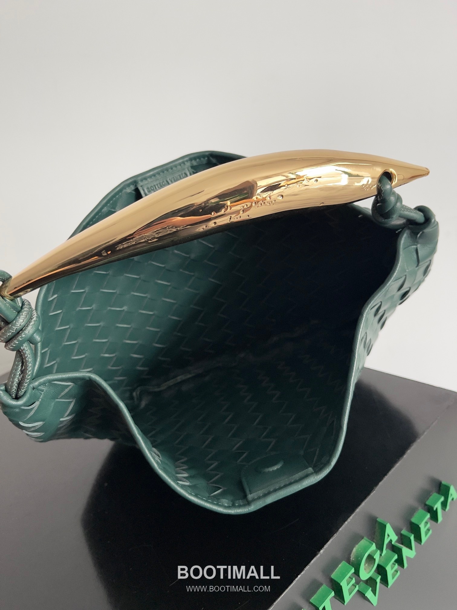 Bottega Veneta Sardine Intrecciato Nappa Leather Top Handle Bag 보테가베네타 사르딘 인트레치아토 나파 탑핸들백 36cm 8