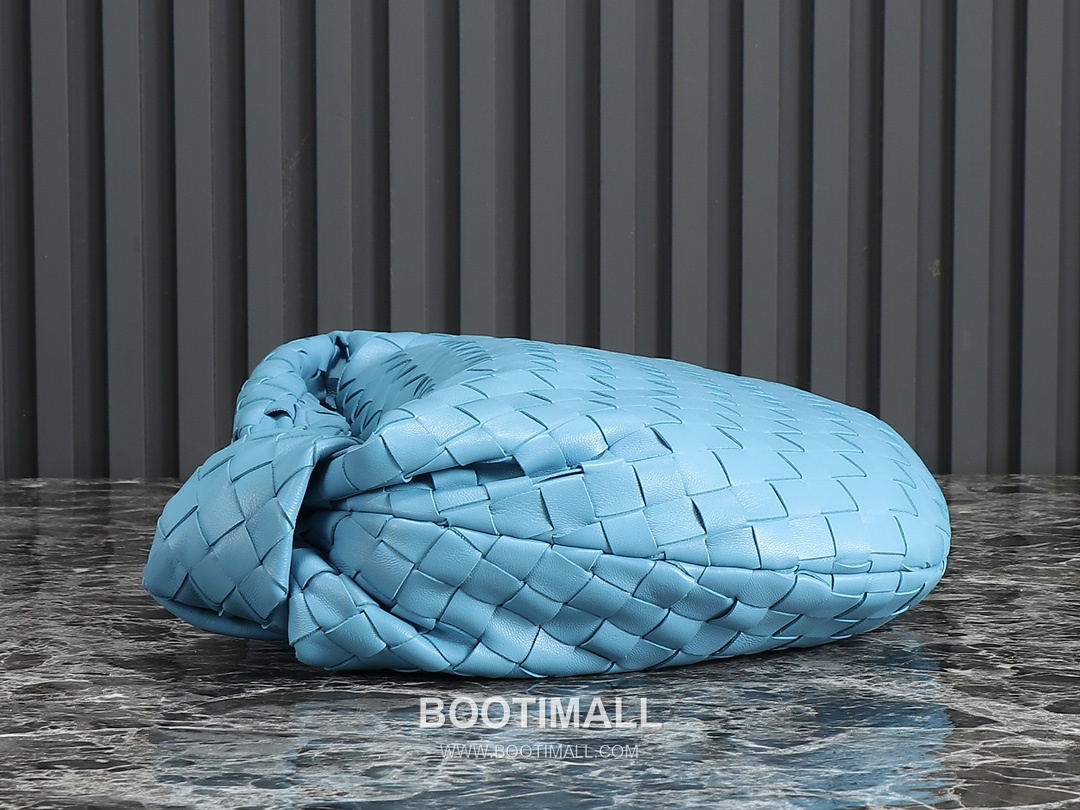 Bottega Veneta Jodie Intrecciato Nappa Leather Hobo Bag 보테가베네타 조디 인트레치아토 나파 호보백 36cm 4