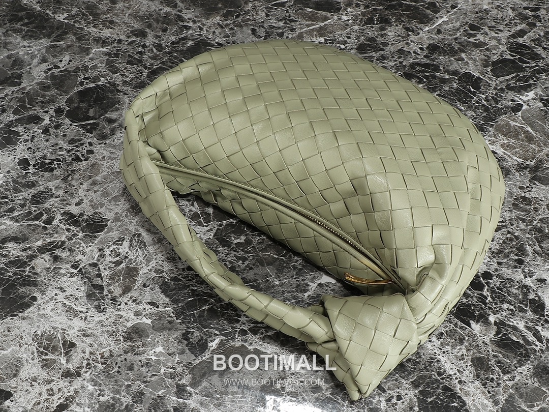 Bottega Veneta Jodie Intrecciato Nappa Leather Hobo Bag 보테가베네타 조디 인트레치아토 나파 호보백 36cm 2