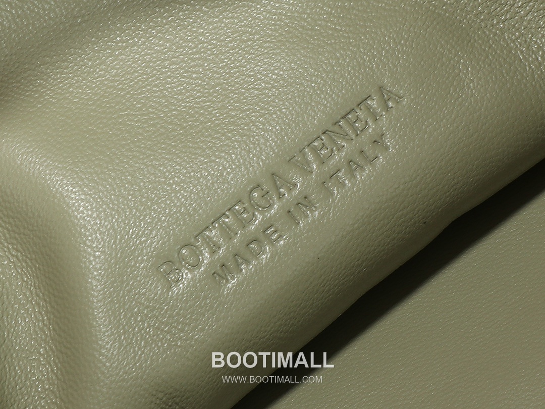 Bottega Veneta Jodie Intrecciato Nappa Leather Hobo Bag 보테가베네타 조디 인트레치아토 나파 호보백 36cm 8