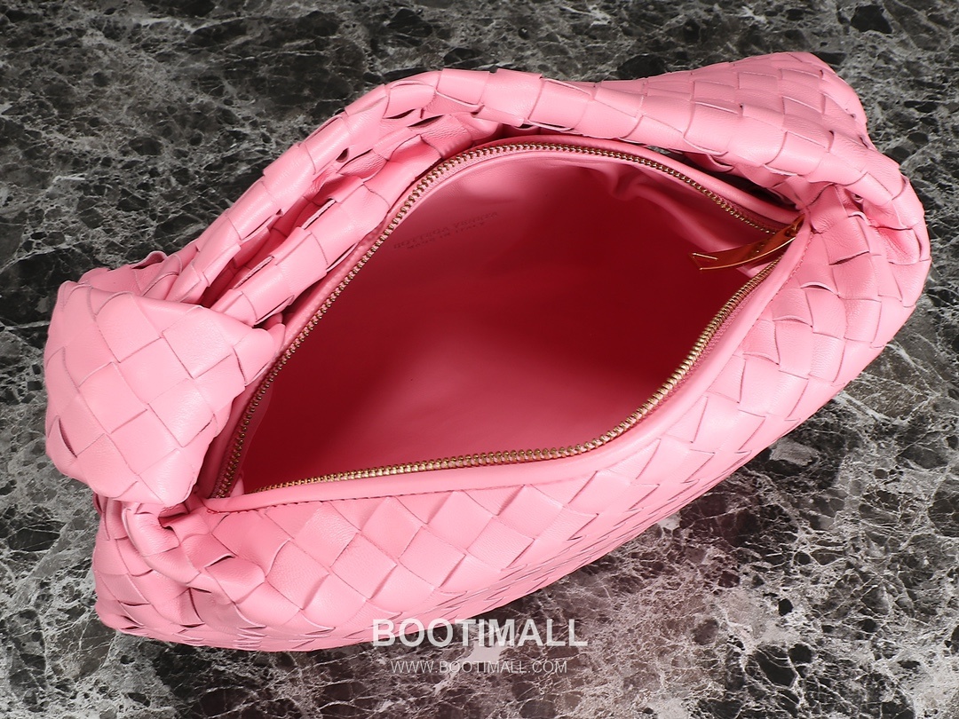 Bottega Veneta Jodie Intrecciato Nappa Leather Hobo Bag 보테가베네타 조디 인트레치아토 나파 호보백 36cm 7
