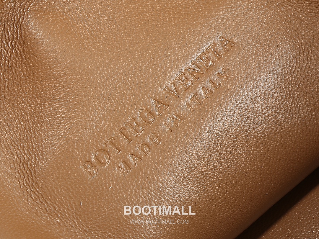 Bottega Veneta Jodie Intrecciato Nappa Leather Hobo Bag 보테가베네타 조디 인트레치아토 나파 호보백 36cm 8