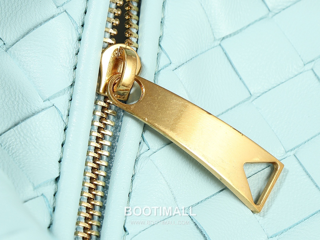 Bottega Veneta Jodie Intrecciato Nappa Leather Hobo Bag 보테가베네타 조디 인트레치아토 나파 호보백 36cm 6