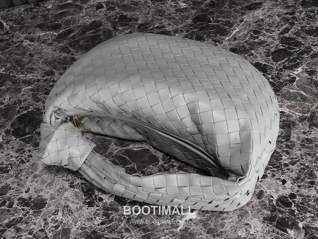 Bottega Veneta Jodie Intrecciato Nappa Leather Hobo Bag 보테가베네타 조디 인트레치아토 나파 호보백 36cm 2
