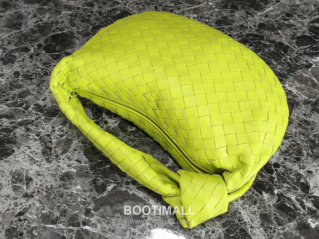 Bottega Veneta Jodie Intrecciato Nappa Leather Hobo Bag 보테가베네타 조디 인트레치아토 나파 호보백 36cm 2