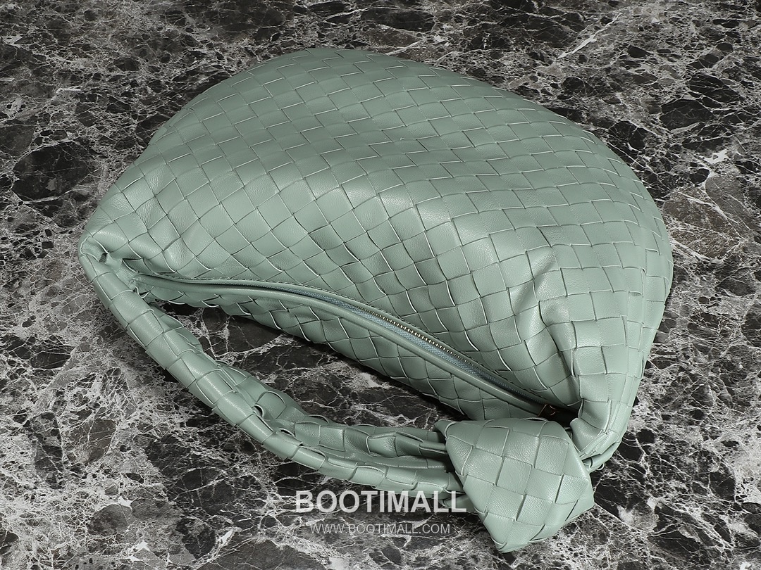 Bottega Veneta Jodie Intrecciato Nappa Leather Hobo Bag 보테가베네타 조디 인트레치아토 나파 호보백 36cm 2