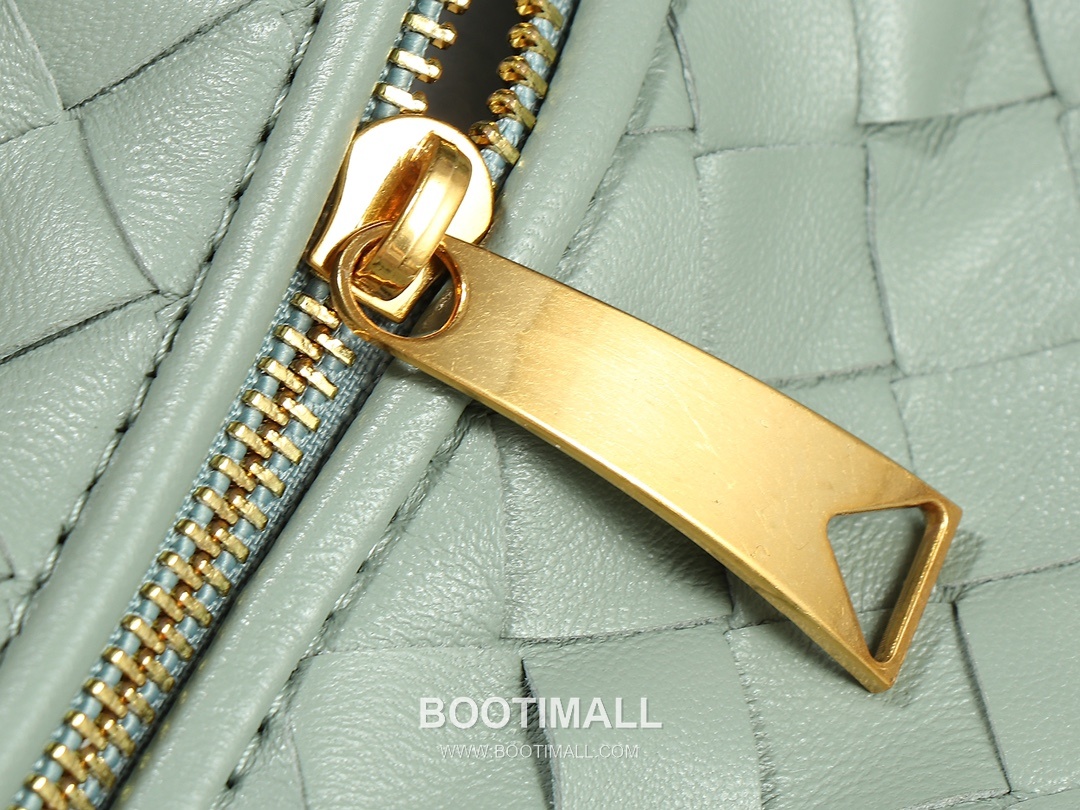 Bottega Veneta Jodie Intrecciato Nappa Leather Hobo Bag 보테가베네타 조디 인트레치아토 나파 호보백 36cm 6