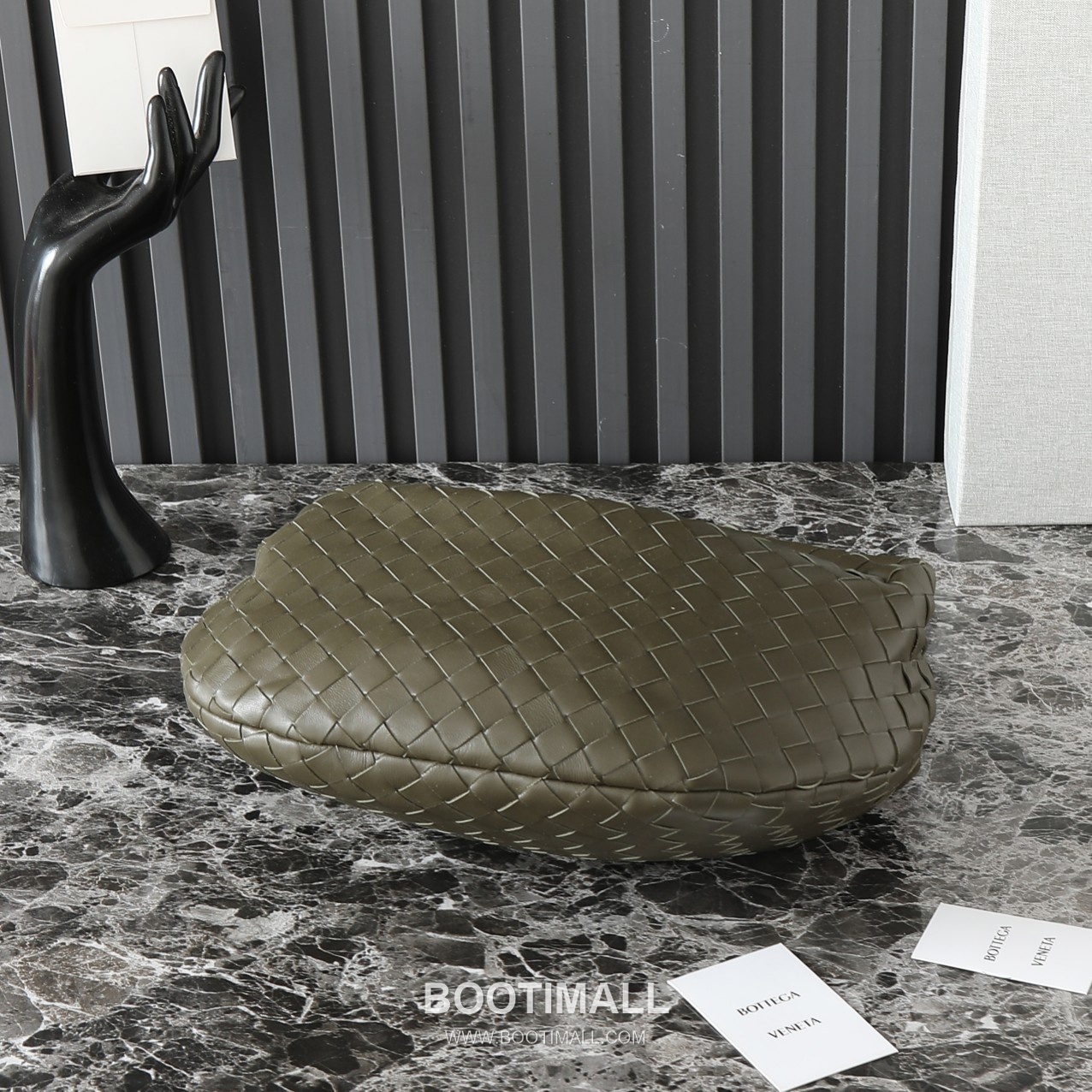 Bottega Veneta Jodie Intrecciato Nappa Leather Hobo Bag 보테가베네타 조디 인트레치아토 나파 호보백 36cm 5