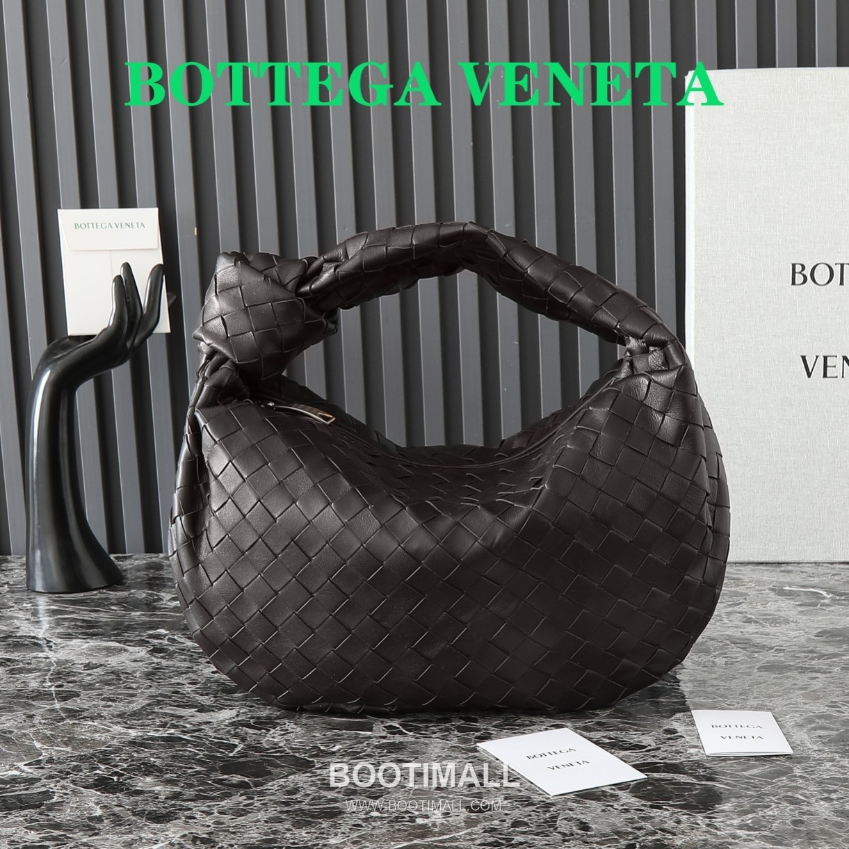 Bottega Veneta Jodie Intrecciato Nappa Leather Hobo Bag 보테가베네타 조디 인트레치아토 나파 호보백 36cm 1