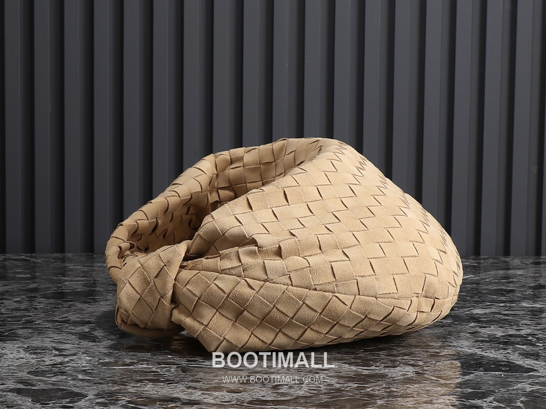 Bottega Veneta Jodie Intrecciato Nappa Leather Hobo Bag 보테가베네타 조디 인트레치아토 나파 호보백 36cm 3