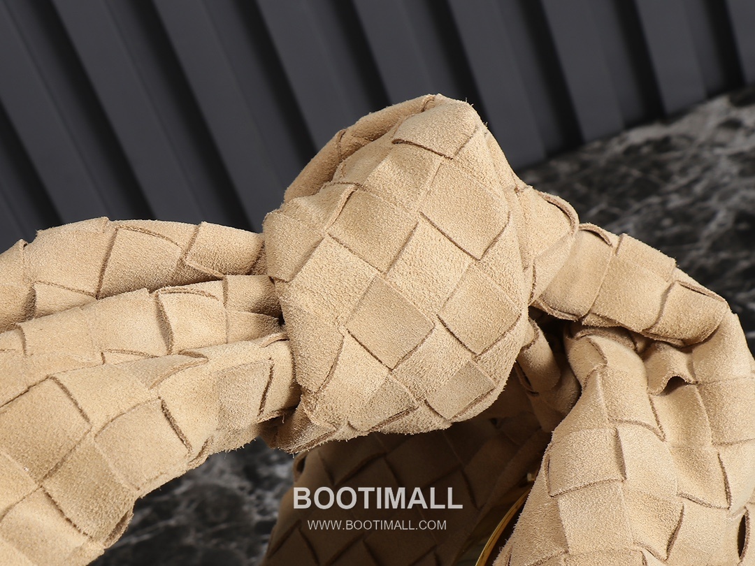 Bottega Veneta Jodie Intrecciato Nappa Leather Hobo Bag 보테가베네타 조디 인트레치아토 나파 호보백 36cm 5