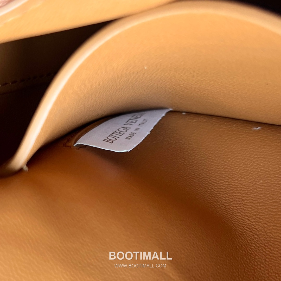 Bottega Veneta Mini Sunrise Intrecciato Nappa Leather Shoulder Bag 보테가베네타 미니 선라이즈 인트레치아토 나파 숄더백 23cm 9