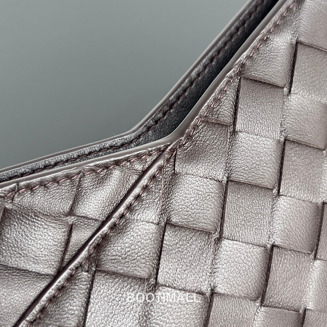 Bottega Veneta Mini Solstice Intrecciato Nappa Leather Shoulder Bag 보테가베네타 미니 솔스티스 인트레치아토 나파 숄더백 28cm 6
