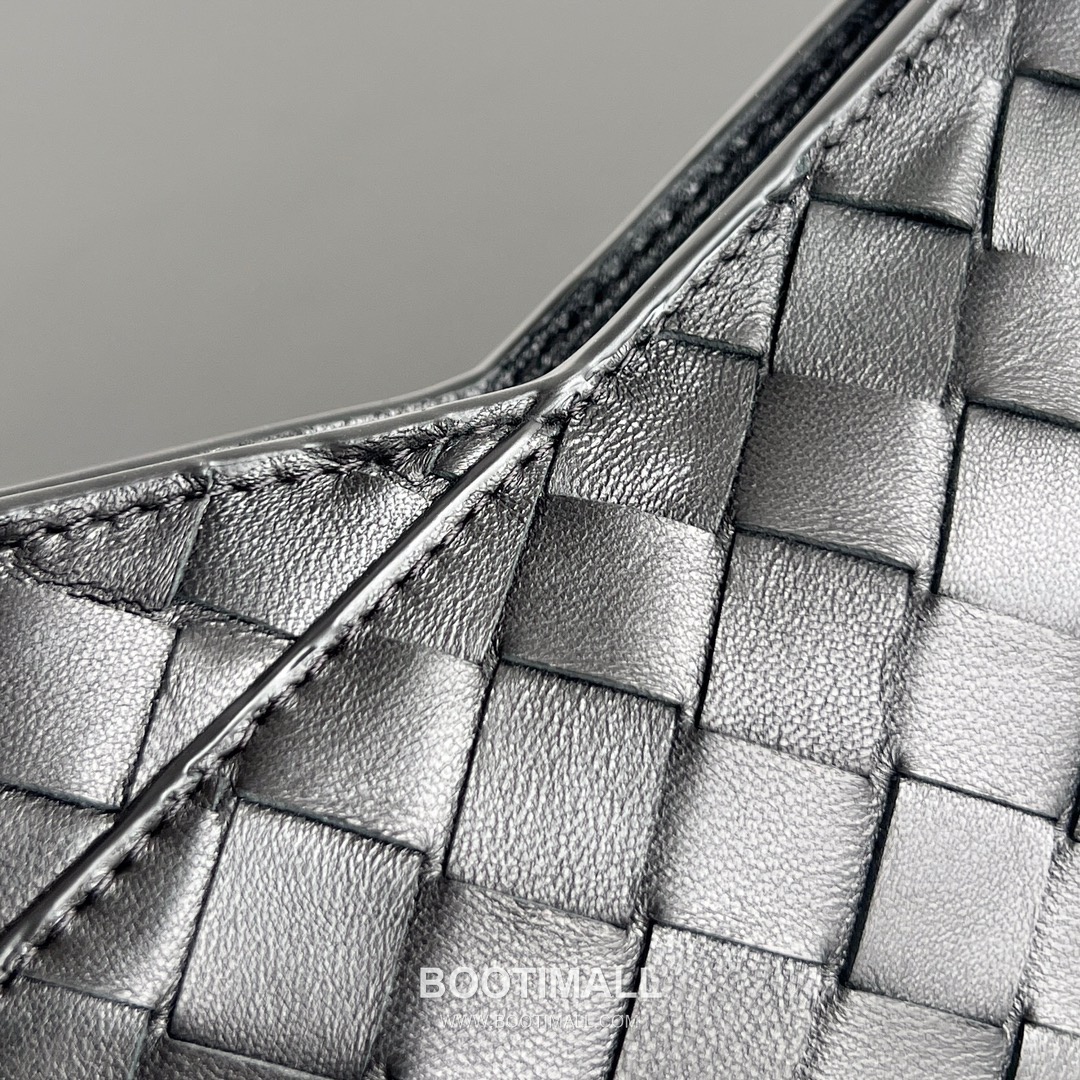 Bottega Veneta Mini Solstice Intrecciato Nappa Leather Shoulder Bag 보테가베네타 미니 솔스티스 인트레치아토 나파 숄더백 28cm 6