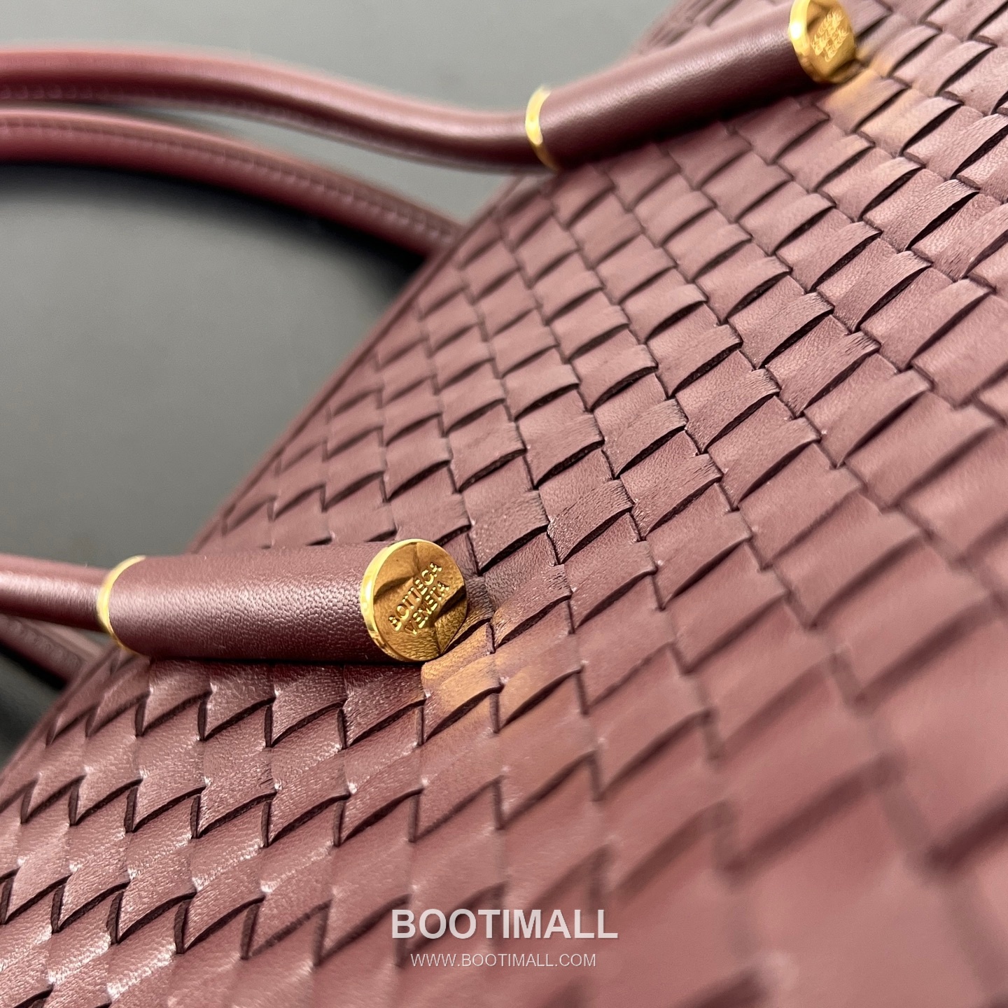 Bottega Veneta Barbare Intrecciato Nappa Leather Tote Bag 보테가베네타 바르바레 인트레치아토 나파 토트백 37cm 6