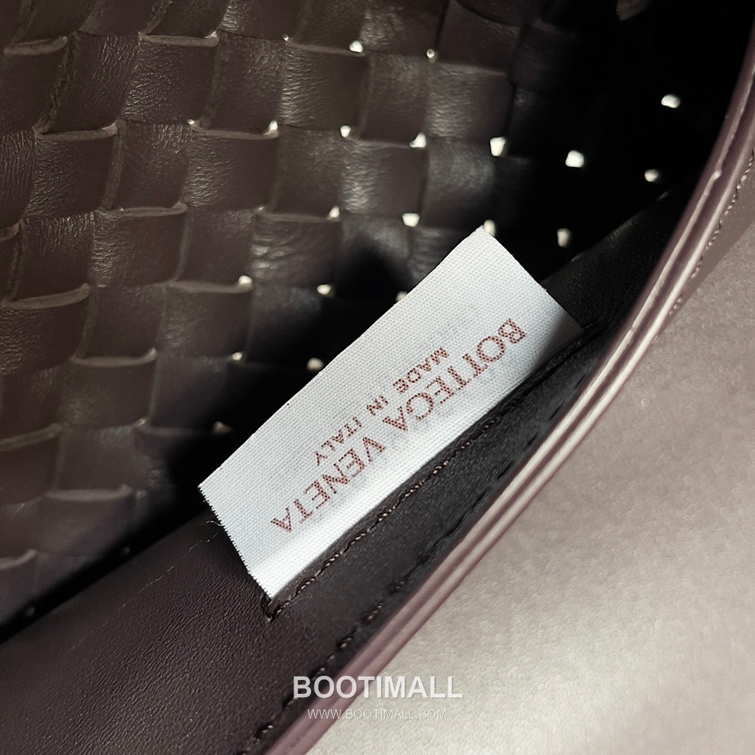 Bottega Veneta Cabat Intrecciato Nappa Leather Tote Bag 보테가베네타 카바 인트레치아토 나파 토트백 48cm 9