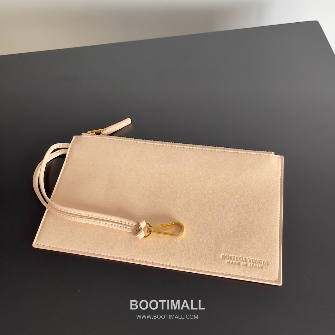 Bottega Veneta Cabat Intrecciato Nappa Leather Tote Bag 보테가베네타 카바 인트레치아토 나파 토트백 48cm 9