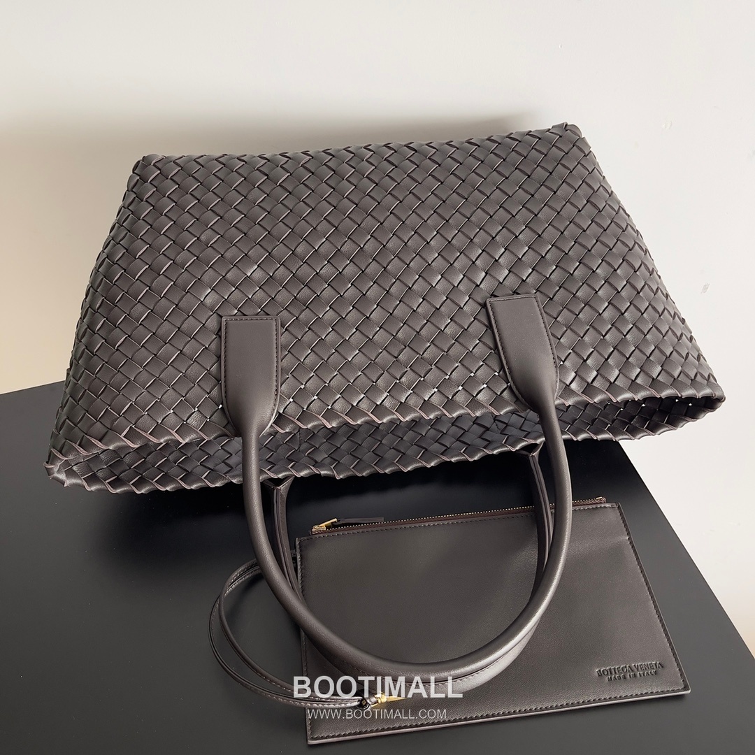 Bottega Veneta Cabat Intrecciato Nappa Leather Tote Bag 보테가베네타 카바 인트레치아토 나파 토트백 48cm 2