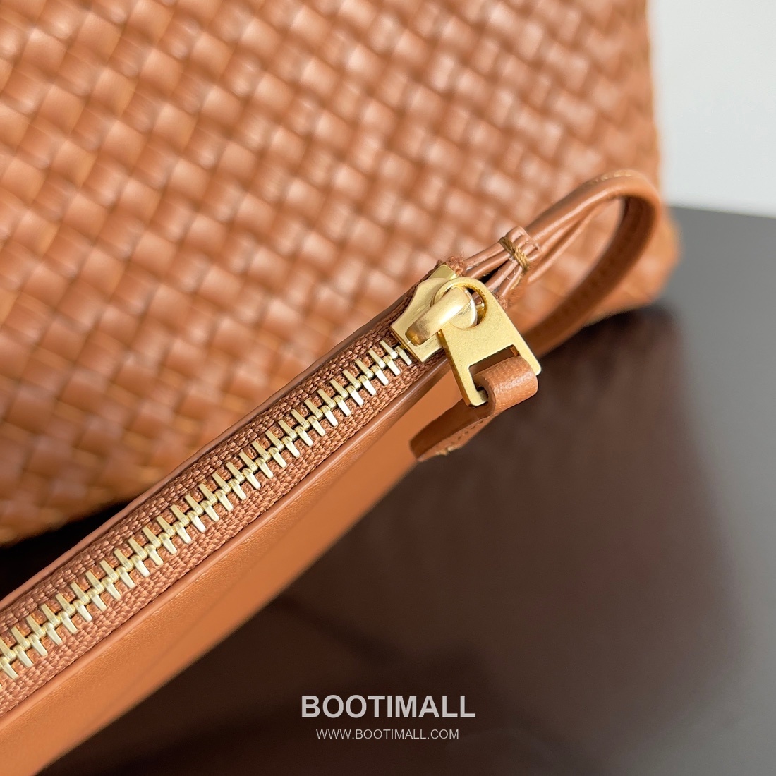 Bottega Veneta Cabat Intrecciato Nappa Leather Tote Bag 보테가베네타 카바 인트레치아토 나파 토트백 48cm 7